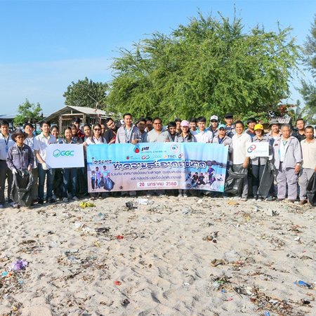 GGC นำทีมพนักงานทำความสะอาดชายหาดระยอง ร่วมฟื้นฟูธรรมชาติใกล้ชุมชน พร้อมรับผิดชอบต่อสังคมอย่างยั่งยืน